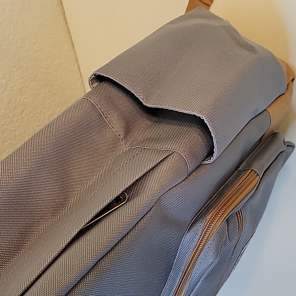 Lucky Brand Backpack, Travel, Lightweight, Comfortable, Gray/ Tan Unisex - Picture 8 of 16